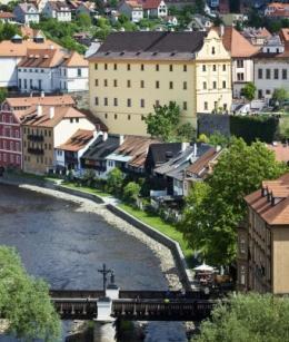 REGIONÁLNÍ MUZEUM V ČESKÉM KRUMLOVĚ Regionální muzeum v Českém Krumlově se nachází v Horní ulici čp.