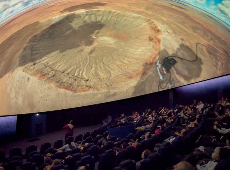 16 planetária Putování Sluneční soustavou s novými pořady Společnost Nowatron Elektronik se opět zasloužila o rozšíření pořadů pro planetária, když zajistila překlad titulů Rosetta pro slovenskou