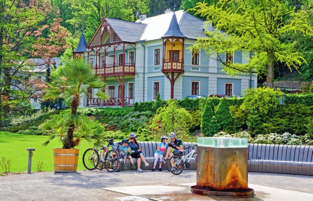 Bohaté vyžití Vám poskytne i Luhačovická přehrada, najdete zde aquapark, dětské lanové centrum, půjčovnu lodiček či si můžete zarybařit.