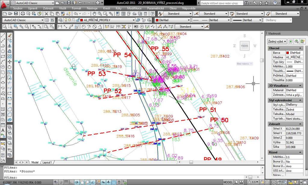 Obr. 9-2Ukázka práce v programu AutoCad, zadávání příčných profilů 9.2.2 Práce v HEC-RAS Model byl sestaven na podkladě klasických geodetických podkladů.