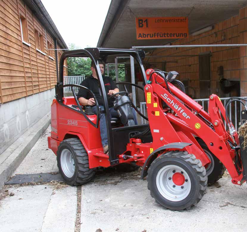 Schäffer SLT Nový nakladač Schäffer SLT: celková výška nižší než 2,00 m Nakladač 2336 SLT s celkovou výškou pouze 1,95 m (v závislosti na pneumatikách) bude schopen zvládnout práci ve většině prostor