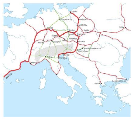 OBCHOD / SMĚNA Koncept směny a obchodu = eko no mická ant ropologie Motivace ziskem tržní směna a obchod Netržní směna Reciprocita výměna darů nebo služeb k nastolení/vyjádření společenských vazeb do
