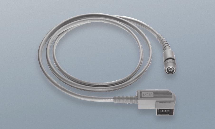 Konektor EAD / sc EAD Starý typ konektoru byl používán pro pevné připojovací zásuvky se dvěma BNC zdířkami v koaxiální ethernetové kabeláži (10 Base-2) (EAD = ethernetová přípojná zásuvka).