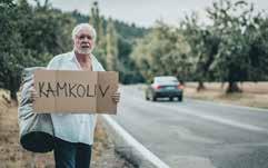 Léto s gentlemanem r.: J. Adamec ČR 2019 98 min. doporuč. přístupnost: bez omezení do kin uvádí: BIOSCOP 129,- Nový český film podle scénáře Jaromíra Hanzlíka s hvězdným hereckým obsazením (J.