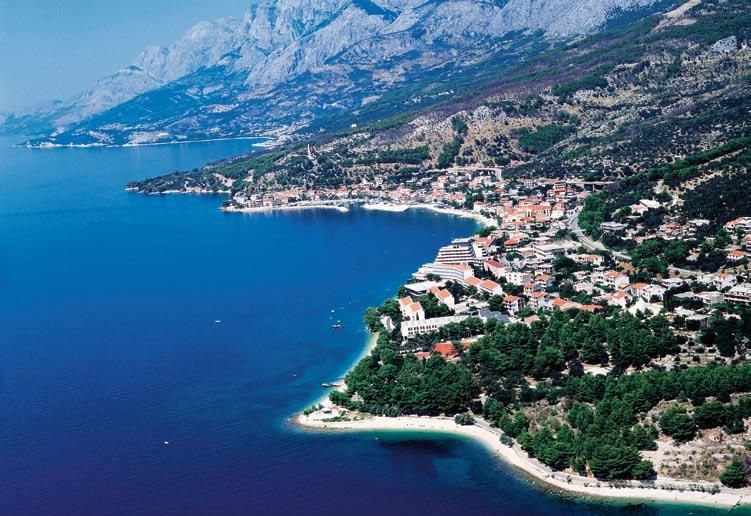 Makarská riviéra-baška Voda Makarská riviéra patří bezesporu k nejkrásnějšímu pobřeží Chorvatska.