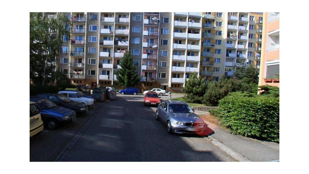 Obr. 3 Ukázka sídlištní zástavby Olomouce Kischova ulice (11) Zástavba rodinných domů - průjezdnost bez problémů, jelikož