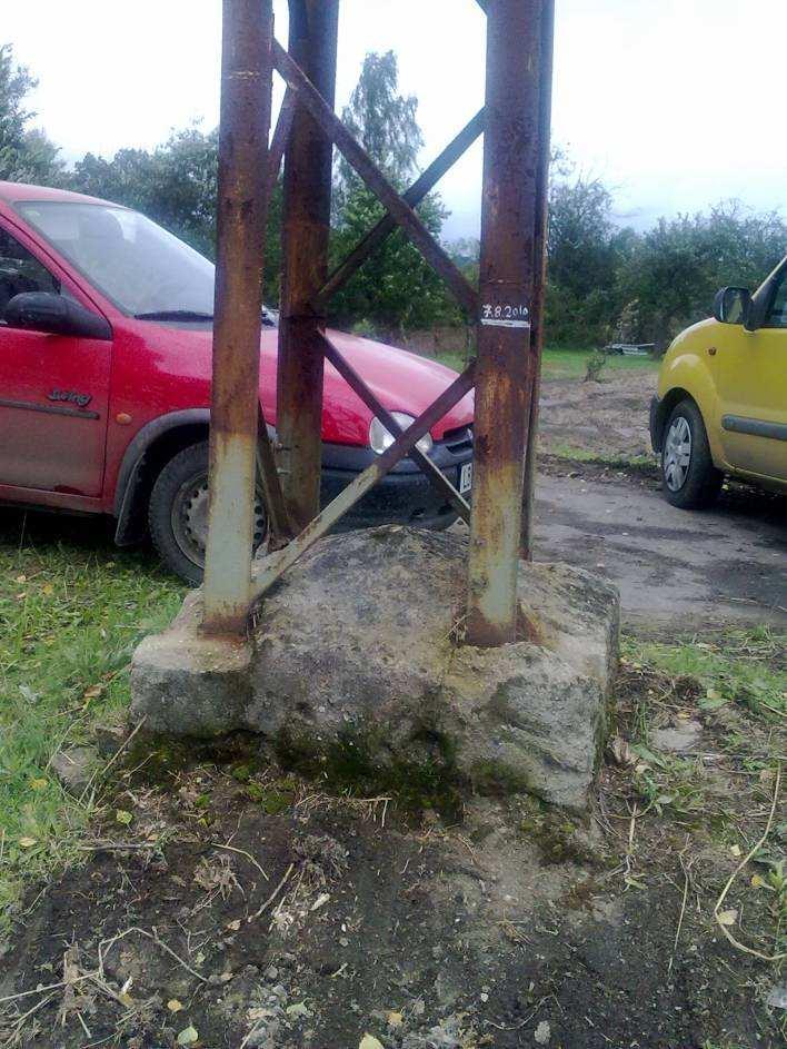 Upravená trasa Smědé vede podél obce Višňová u pravé strany inundačního území, nižší kóty terénu se však vyskytují naopak u levé strany.