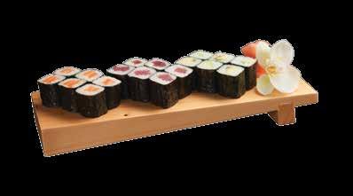 Sushi set 12. Švestka 299,- Kč losos 1 kus, tuňák 1 kus, pražma 1 kus, sépie 1 kus, chobotnice 1 kus, kreveta 1 kus, + Sake Maki 3 kusy Hlavní jídla Kombinace Four Gracious Plants 13.