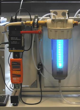 3. Testování vzduchové prodyšnosti. 4. Testování bakteriální filtrační účinnosti vzduchových filtrů. 5. Testování katalytického rozkladu plynných organických látek, NOx a CO pro nízké teploty. C. Filtrace kapalin 1.