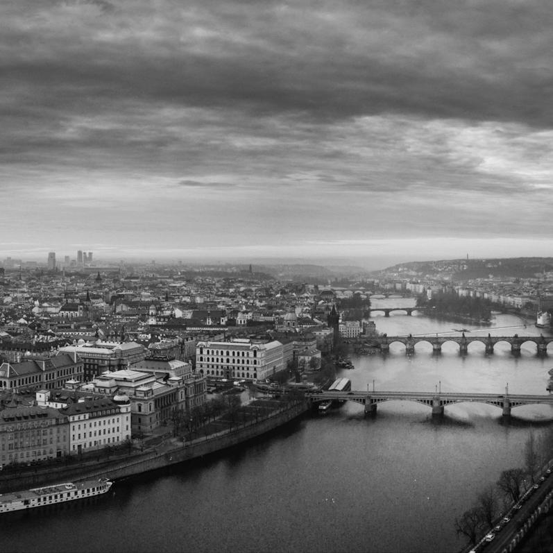 S tím přichází další trend: výstavba se přesouvá za metropoli a začíná se tak dynamicky rozvíjet okolí Prahy.