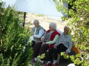 Posláním je poskytování sluţeb seniorům, kteří mají sníţenou soběstačnost, především z důvodu věku a potřebují pomoc od jiné fyzické osoby.