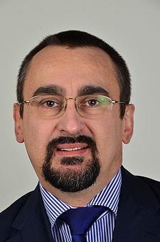 RNDr. Pavel Poc (poslanec EP za ČSSD) Glyfosát je bezesporu karcinogen. Debata na toto téma je už jen posledním vzepětím lobbistických aktivit před tím, než bude průmysl nucen to připustit.