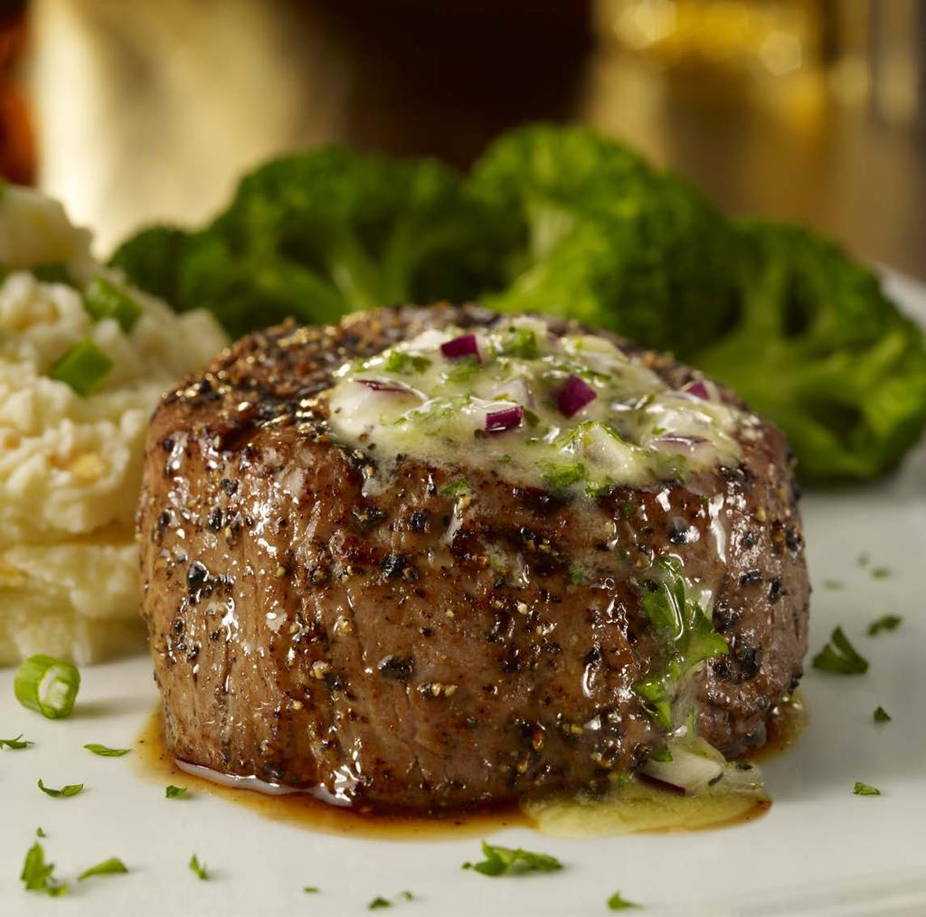 Filet Mignon Steaky podáváme s rozpouštějícím se bylinkovým máslem, dvěma přílohami a omáčkou dle vlastního výběru.