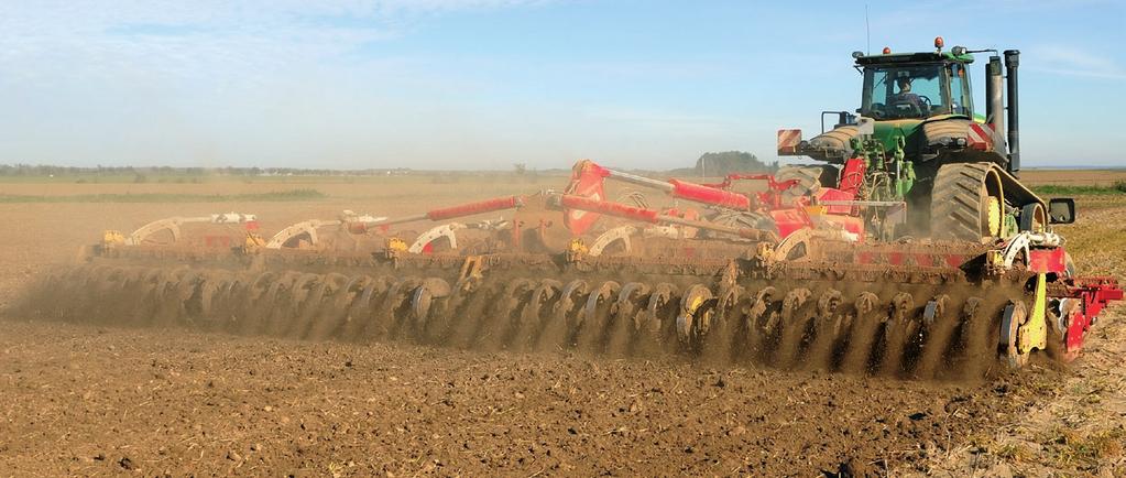 Z tržních je to zhruba 2 00 hektarů ozimé pšenice, 00 hektarů ozimé řepky, 800 hektarů kukuřice na zrno, 800 hektarů slunečnice, mák a případně cukrovka, představil stručně společnost její ředitel