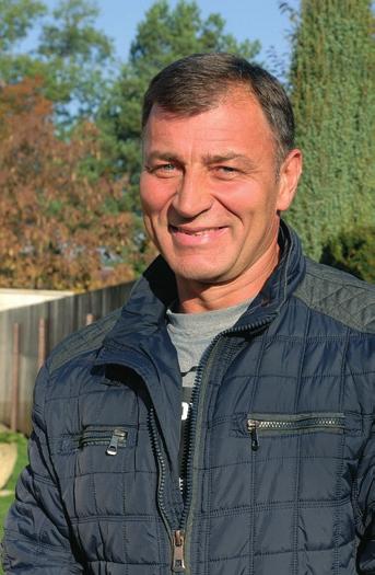 Spokojený je také s podmítačem SYNKRO. Je to jednoduchý a bezporuchový stroj, dobře průchodný. S traktorem 160 k při pracovní rychlosti kolem 13 km/hod. kypří až do 20 cm.