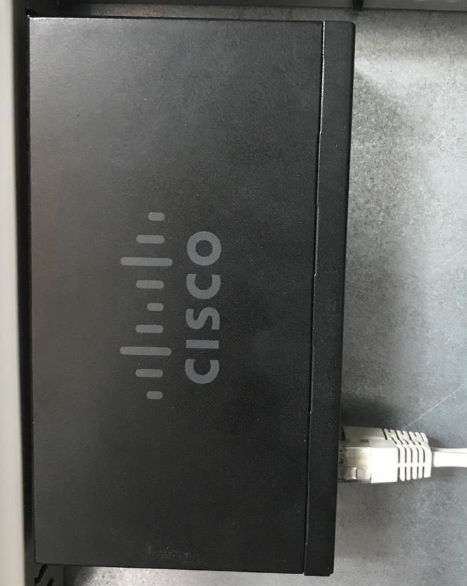 Obr. 16 Detail připojení části komunikace k hybridnímu systému switch 5.3.6 UZEMNĚNÍ HYBRIDNÍHO SYSTÉMU Z hlavní ochranné přípojnice HOP (objektu) musí být vyveden vodič CY (CYA) 16zl/žl.