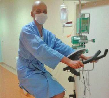 Klinické příznaky invazivních mykóz příznaky často nespecifické a opožděné u vysoce rizikových pacientů je třeba tuto infekční