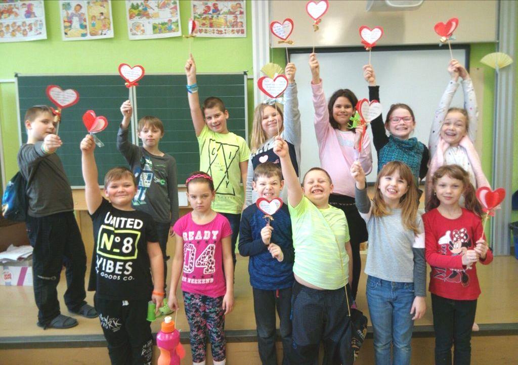 ZÁKLADNÍ ŠKOLA LITULTOVICE Svatý Valentýn Ve středu 14. února 2018 jsme ve škole oslavili svátek svatého Valentýna.