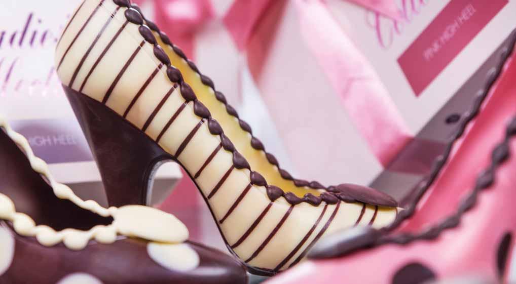 3900 CHOCOLATE HIGH HEEL MILK Cena (bez DPH): 426,83 Kč 3901 CHOCOLATE HIGH HEEL DARK Cena (bez