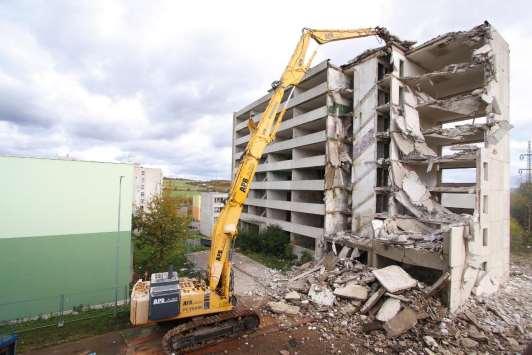 3. DEMOLICE BUDOV V SOCIÁLNĚ VYLOUČENÝCH