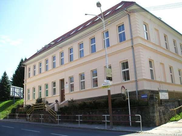 Luhačovice Adresa: Masarykova 101, 763 26