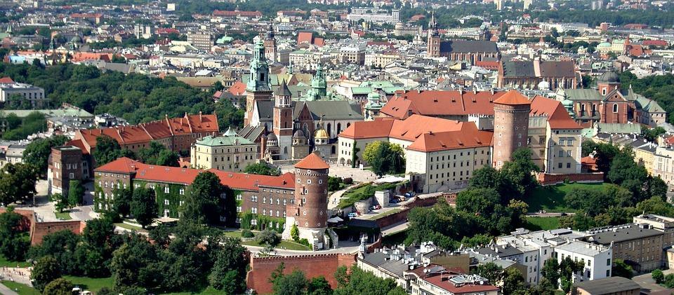 přelomu 15. a 16. století patřilo Jagelloncům území od Smolenska až k hranicím Bavorska a od Baltu až k Černému moři! Po Vladislavovi byl korunován českým králem ještě jeho syn Ludvík.