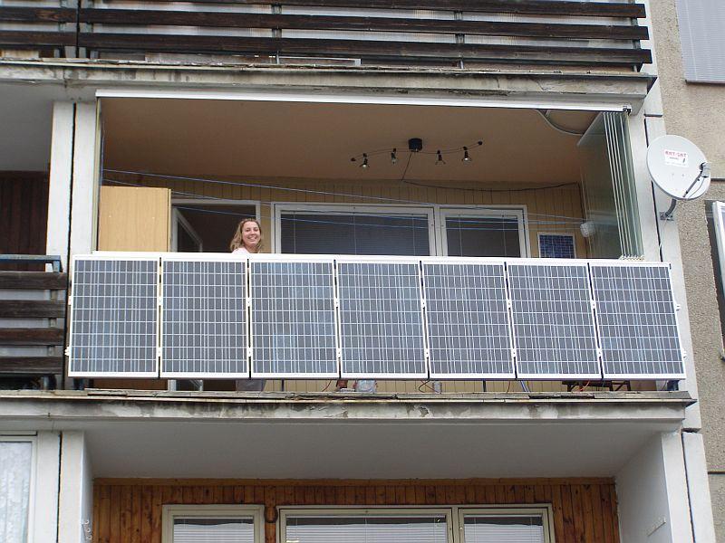 Obr. 12- Fotovoltaické panely na
