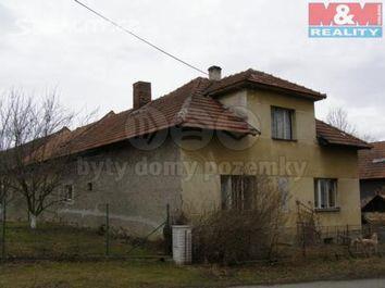 Pozemek Požadovaná cena Jednotková cena Koeficient celkový Upravená cena Popis stavby a pozemků / Zdůvodnění koeficientu K c Foto m 2 m 2 Kč Kč/m 2 K C Kč/m 2 Přibyslavice, okr.