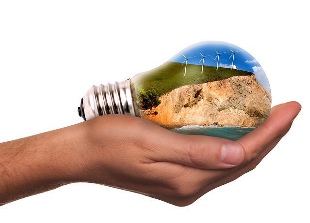 15 IMPLEMENTACE SYSTEMATICKÉHO MANAGEMENTU HOSPO- DAŘENÍ ENERGIÍ Jihomoravský kraj zahájil v roce 2013 implementaci managementu hospodaření energií dle ČSN EN ISO 50001.