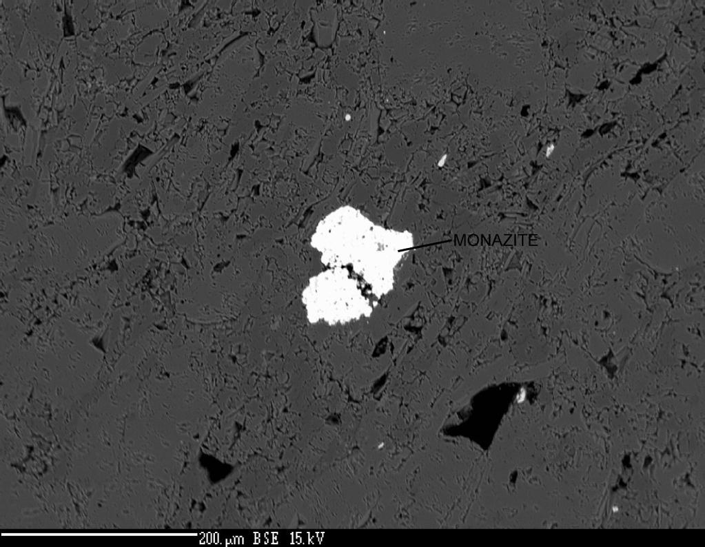 2002)). Bohužel PT podmínky vzniku alteračních produktů v pegmatitu č. 8 bude velice obtížné zjistit, jelikož chloritová geotermometrie (Caritat et al.