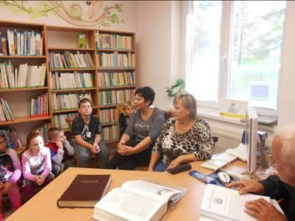 TÝDEN KNIHOVNY 3. 9. ŘÍJNA 2016 Tento rok se slaví 20. ročník Týdne knihoven. Celý týden jsme si o knihách povídali. Pro všechny byl vyhlášen ČTENÁŘ ROKU.