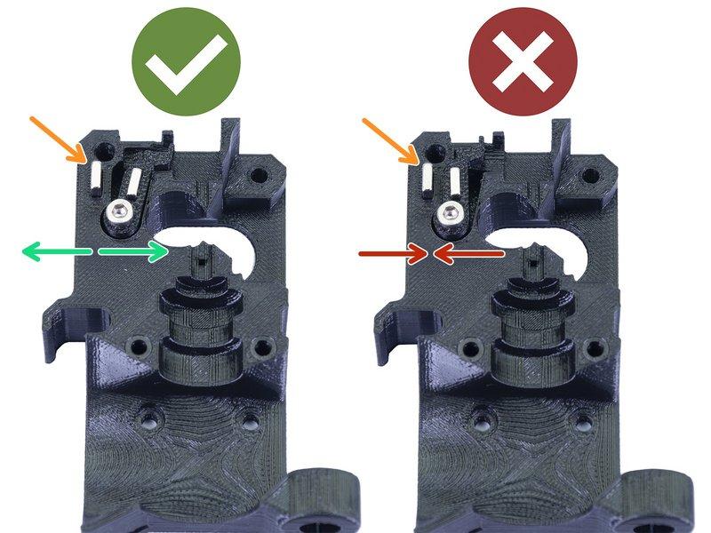 Jinak senzor filamentu nebude fungovat!!! Vložte větší magnet (20x6x2) do dílu Extruder-body. Magnet vyčnívá.