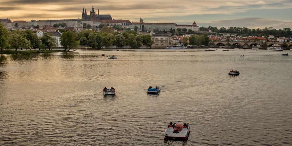 Účast na Ameropě je sice časově velmi náročná, ale zbývá čas i na návštěvu Prahy, jednoho z nejkrásnějších měst na světě,