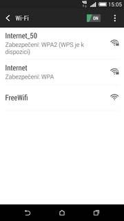 Dostupné Wi-Fi sítě se zobrazí po stisknutí řádku.