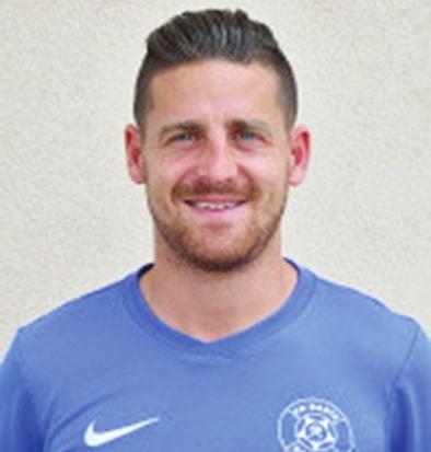 1.SK PROSTĚJOV 5 Kéž bychom naskočili na vítěznou vlnu, přeje si sokolovský asistent trenéra David Vaněček SOKOLOV/PROSTĚJOV Pro oba kluby byl začátek jarní sezóny noční můrou.