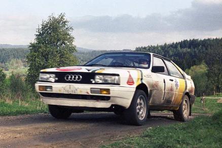1.1 HISTORIE 1.1.1 HISTORIE SOUTĚŽE Rallye Český Krumlov má za sebou bohatou a úspěšnou historii, na kterou stále navazuje.
