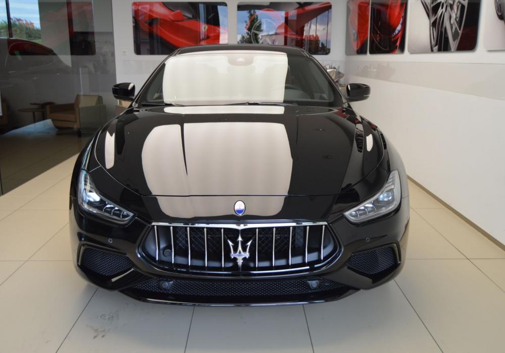 MASERATI GHIBLI GRANSPORT