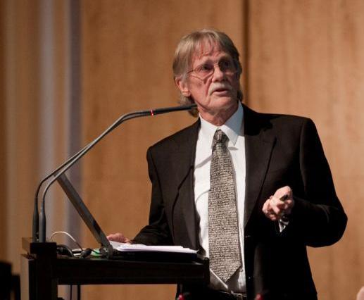 Vernon Smith, nositel Nobelovy ceny za ekonomii za rok 2002, získal ocenění od Liberálního institutu v roce 2010.