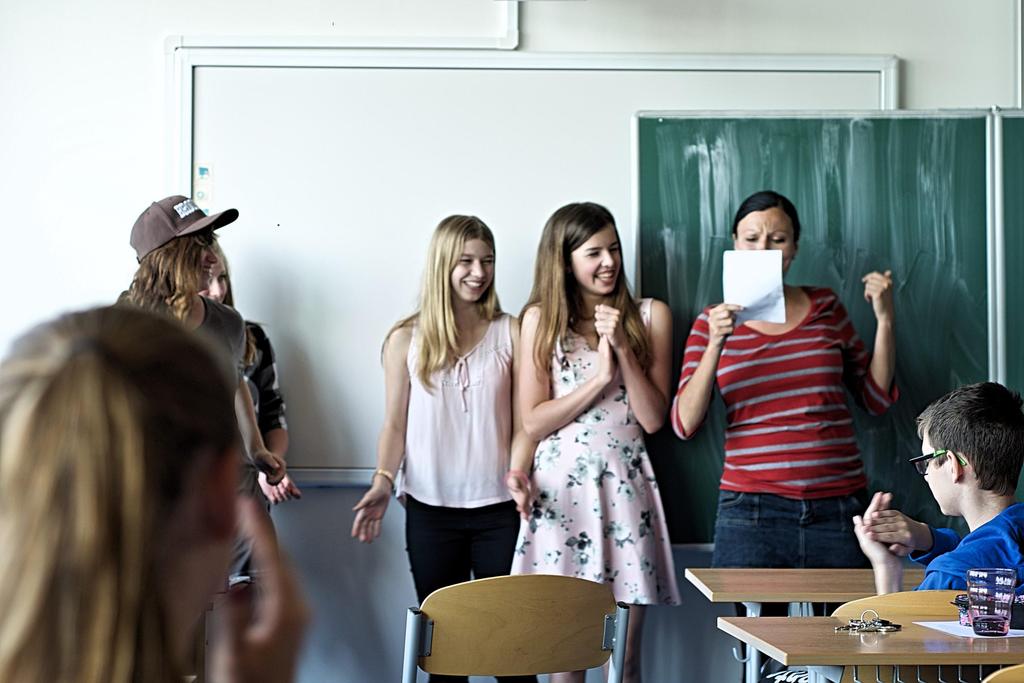 Cíle a zdůvodnění Věříme, že čím dříve, tím lépe, proto se snažíme zasadit o podporu hudebního vzdělávání už na základních školách.