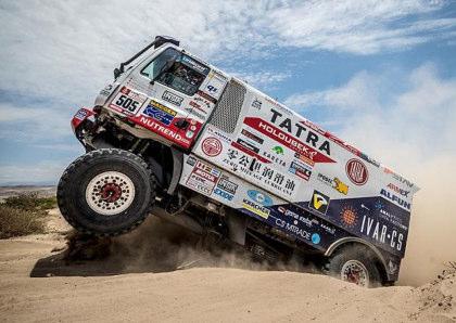 Finálové kolo 6. ročník 15. DAKAR Soukromý Loprais Tatra Team vznikl v roce... Číslo značící tento rok je prvočíslo.