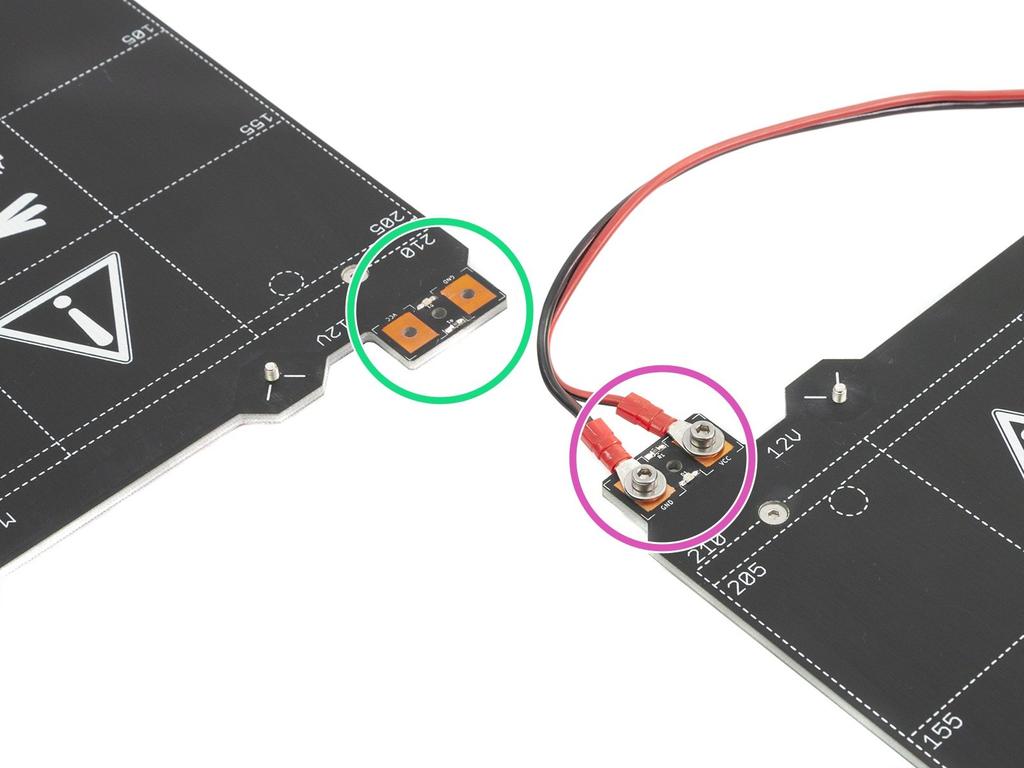 Step 1 Nářadí potřebné k této kapitole 2,5mm inbusový klíč pro šrouby M3 2mm inbusový klíč pro šrouby vyhřívané podložky.