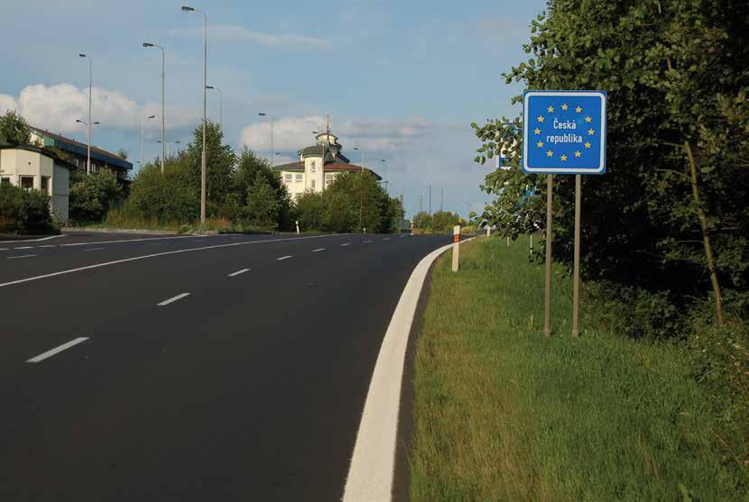 Informační publikace o dálnici D byla připravena z podkladů zpracovatelů projektových dokumentací jednotlivých staveb a z archivních materiálů Ředitelství silnic a dálnic ČR v srpnu 2009.