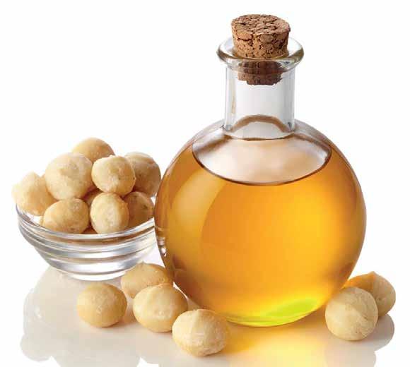 Makadamový olej Makadamový olej se velmi snadno nanáší na pokožku, přičemž zanechává pocit hladkého a sametového povrchu. Jedná se proto o vhodný masážní olej.