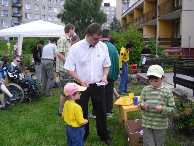 září POHÁDKOVÁ ZAHRADA Ekologicky laděná akce byla určena pro všechny, kteří mají rádi pohádky a přírodu.