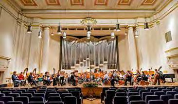 O přestávce se setkala se členy Sboru a Orchestru Státní opery a zavzpomínala na období, kdy působila ve funkci ředitelky Státní opery v letech 1995 1998.