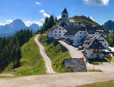 TARVISIO z Brna 500 km/ z rahy 596 km SORTHOTEL BELLAVISTA*** Tarvisio je italské horské městečko na Rakousko Slovinsko Italské hranici.