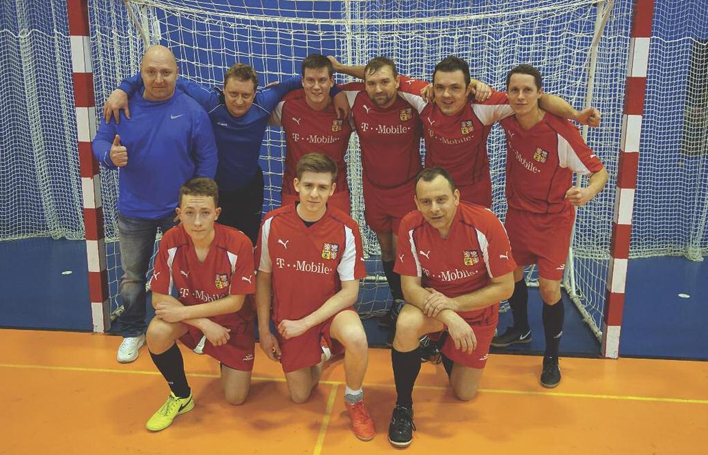 Zaměstnanci SmVaK Futsal Cup zná své vítěze Tým střediska Ostravského oblastního vodovodu z Krásného Pole se stal suverénním vítězem druhého ročníku SmVaK Futsal Cupu, který pro své zaměstnance