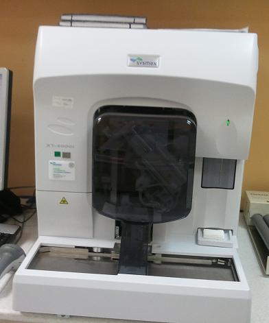 1.11.2 Hematologický analyzátor Sysmex XT 4000i Analyzátor Sysmex XT 4000i je automatizovaný hematologický analyzátor pro stanovená až 39 parametrů.