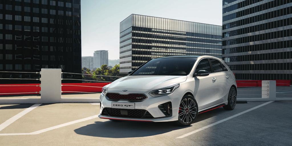 EXTERIÉR GT 17 Dejte o sobě vědět. Ceed GT je síla, s kterou musí ostatní počítat. Čím se odlišuje?