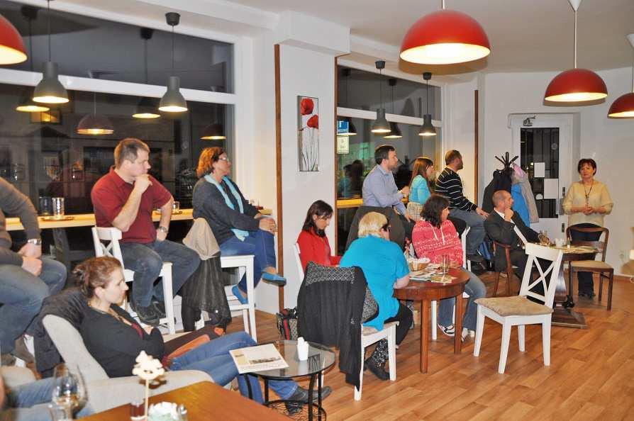 Podnikatelské kavárny V roce 2013 a 2014 probíhaly každý měsíc (v r. 2014 kromě období letních prázdnin) ve městech Varnsdorf, Šluknov a Děčín tzv.